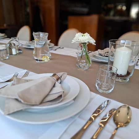 Hotel Eminent Stomfa Kültér fotó